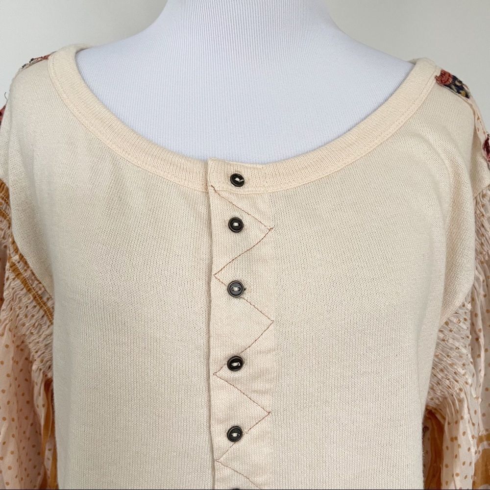 Free People tee with Puffy Boho sleeves - Picture 3 of 8